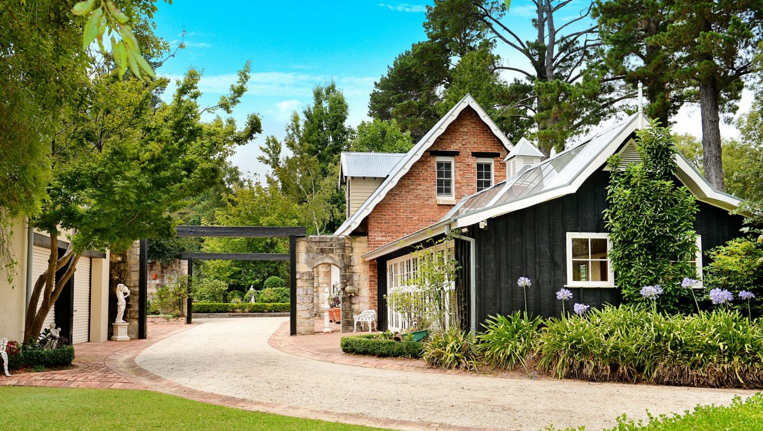 Southern Highlands Painters - Burradoo Cottage Painted